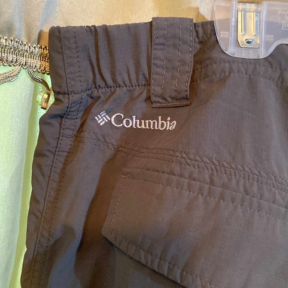 Columbia 38x32 pants/shorts omni-shade